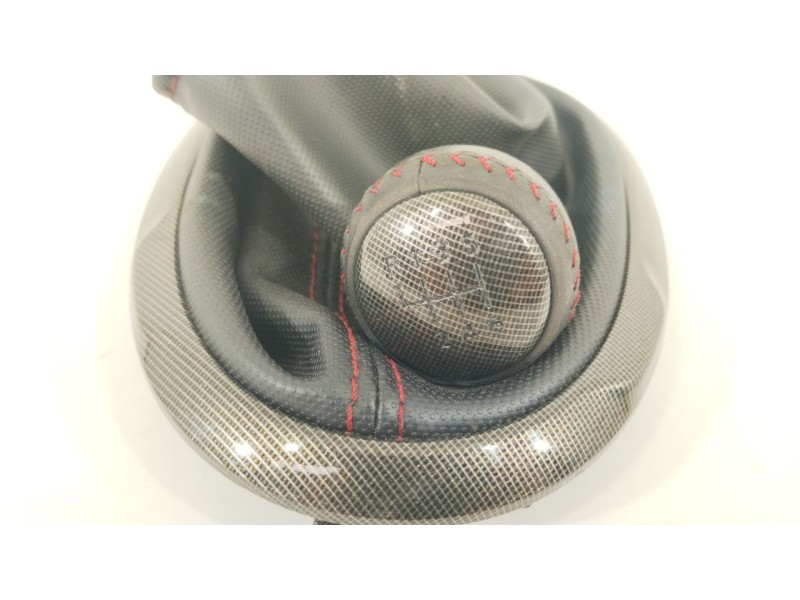 Recambio de pomo palanca cambio para nissan juke (f15) 1.6 dig-t nismo rs referencia OEM IAM 328653YW4A  