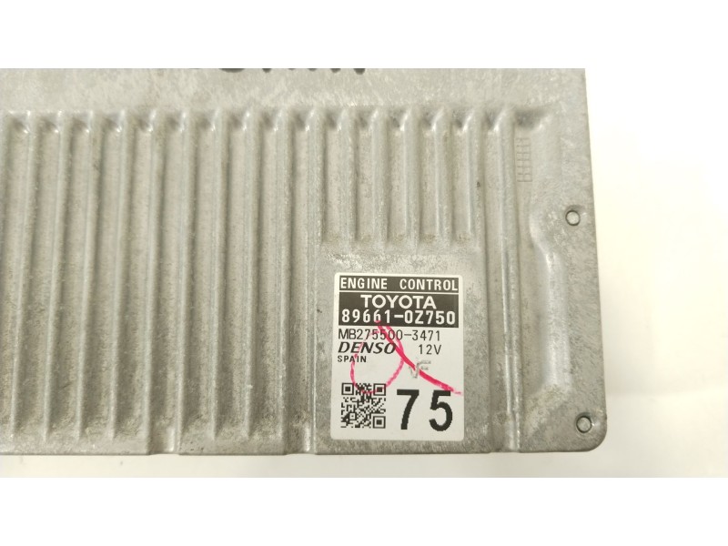 Recambio de centralita motor uce para toyota auris hybrid active referencia OEM IAM 896610Z750  2755003471