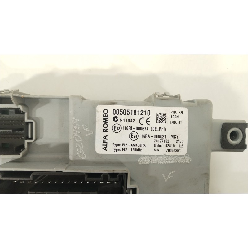 Recambio de caja reles / fusibles para alfa romeo mito (955_) 1.3 multijet (955axp1a, 955ayc1a) referencia OEM IAM 00505181210  