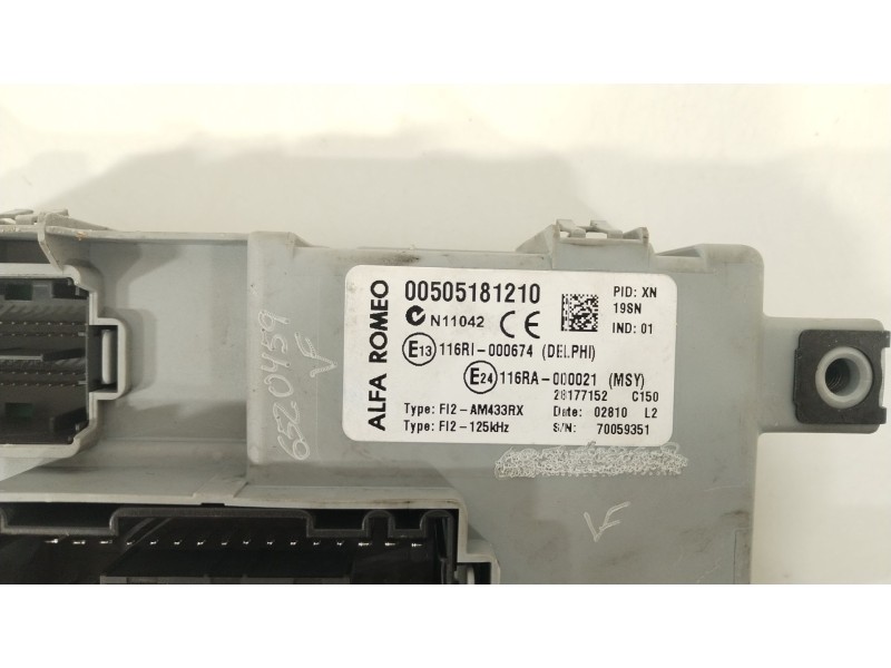 Recambio de caja reles / fusibles para alfa romeo mito (955_) 1.3 multijet (955axp1a, 955ayc1a) referencia OEM IAM 00505181210  