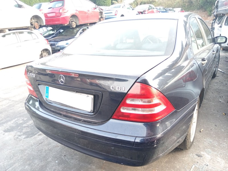 mercedes-benz clase c (w203) del año 2004