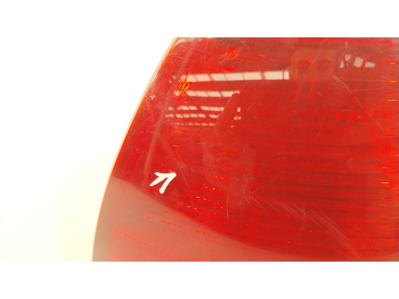 Recambio de piloto trasero derecho para audi a4 avant (8e) 2.5 tdi referencia OEM IAM 8E9945096E  