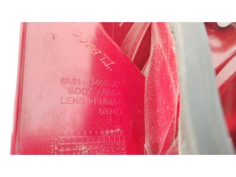 Recambio de piloto trasero izquierdo para ford fiesta (cb1) ambiente referencia OEM IAM 8A6113405A  1709553