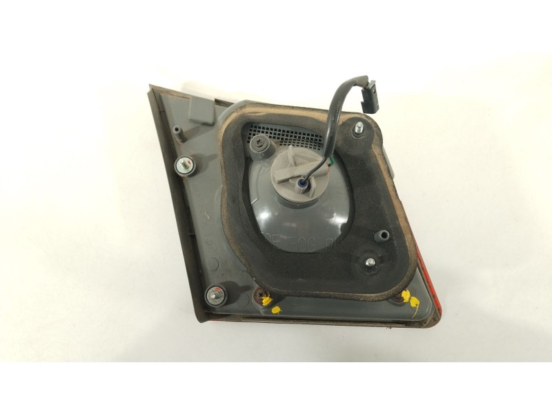 Recambio de piloto trasero derecho en porton para chevrolet cruze lt referencia OEM IAM   