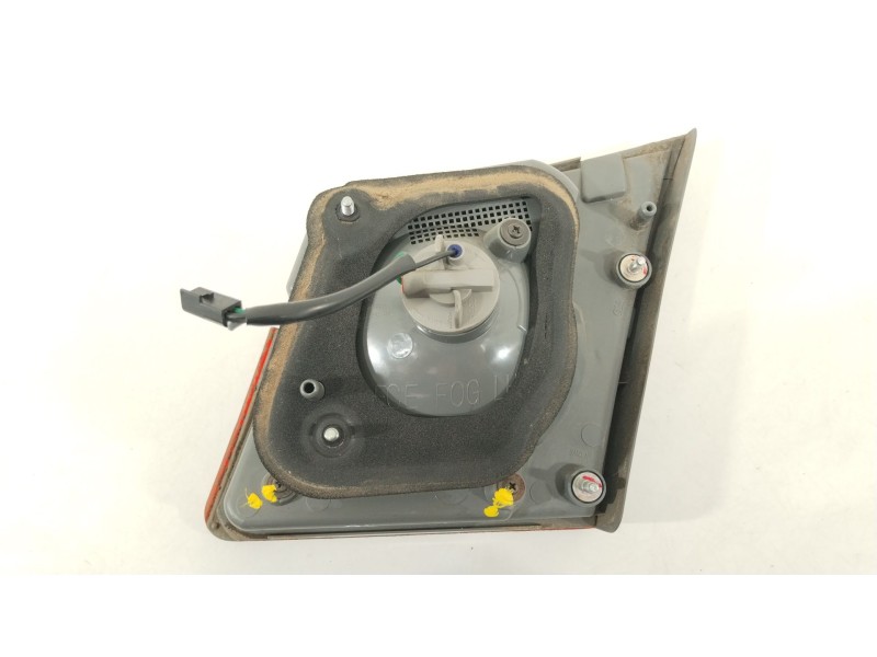 Recambio de piloto trasero izquierdo en porton para chevrolet cruze lt referencia OEM IAM 95971550  