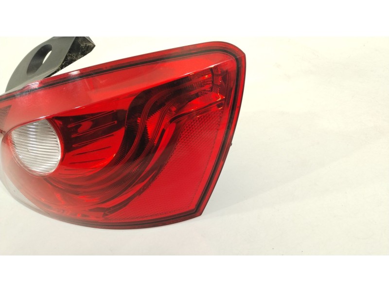 Recambio de piloto trasero derecho para seat ibiza (6p1) reference plus referencia OEM IAM 6J4945096K 028395610 6J4945112H