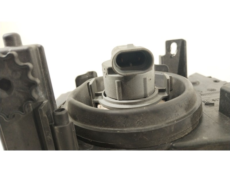 Recambio de faro derecho para bmw 3 coupé (e46) 330 ci referencia OEM IAM 63126919628  0301157212