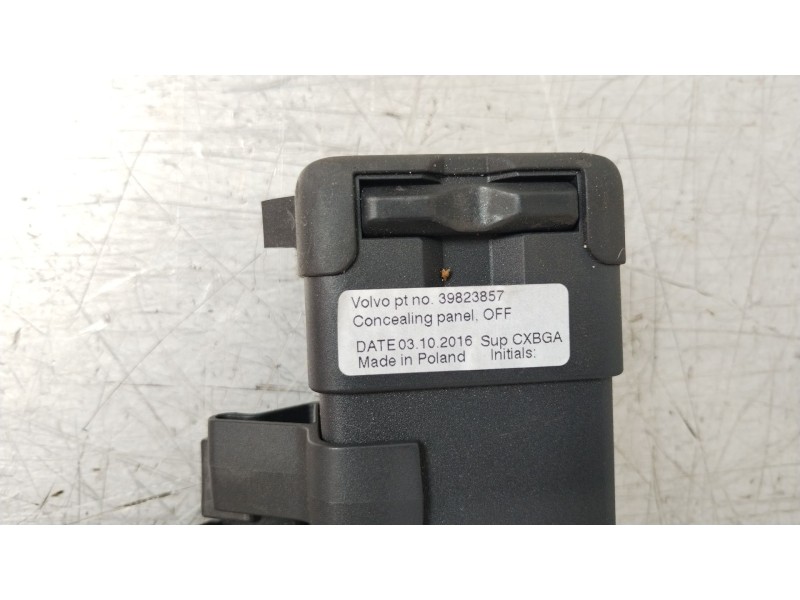 Recambio de bandeja trasera para volvo xc60 i suv (156) d3 referencia OEM IAM 39823857  