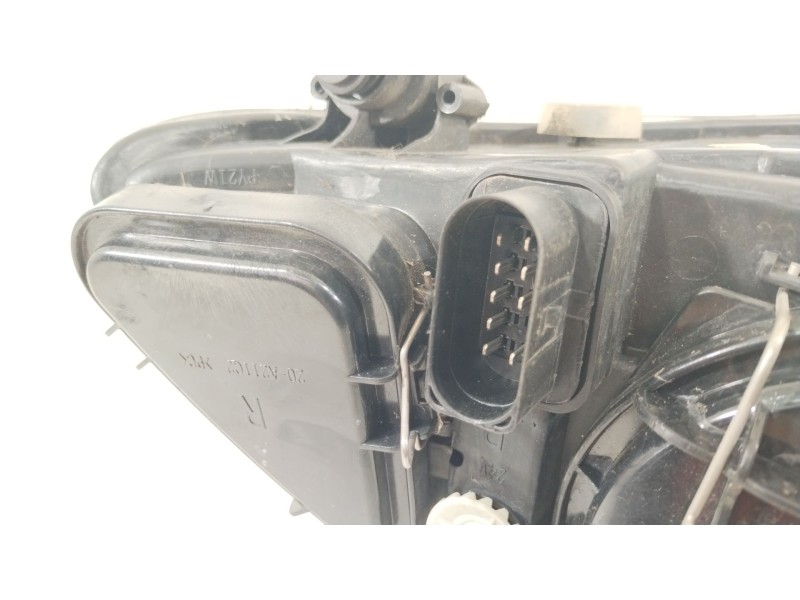 Recambio de faro derecho para seat cordoba (6l2) 1.9 sdi referencia OEM IAM 6L1941752M  
