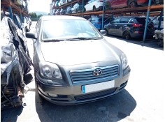 toyota avensis sedán (_t25_) del año 2003 2