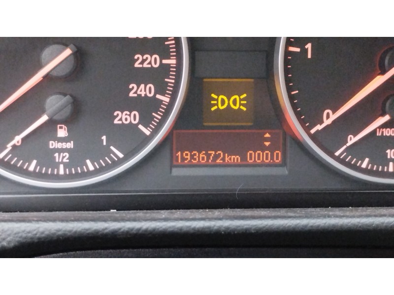 Recambio de cuadro instrumentos para bmw serie 3 berlina (e90) 320d referencia OEM IAM 916684601  IK916684601