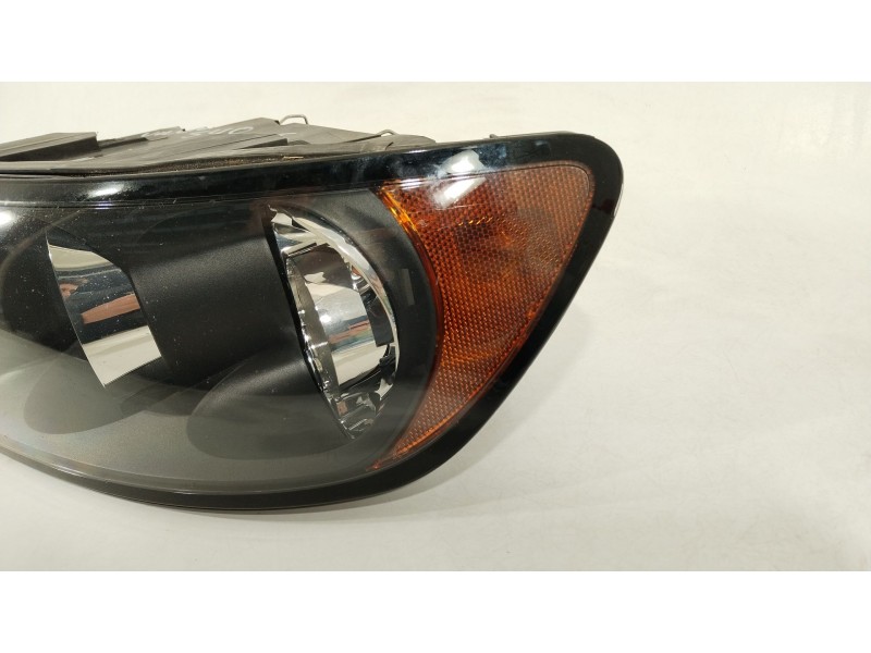 Recambio de faro izquierdo para volvo s40 ii (544) 2.0 d referencia OEM IAM 31213179  