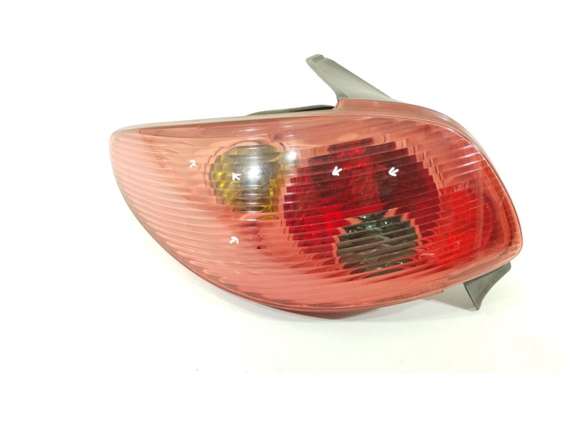 Recambio de piloto trasero izquierdo para peugeot 206 hatchback (2a/c) 2.0 hdi 90 referencia OEM IAM 6350S0  