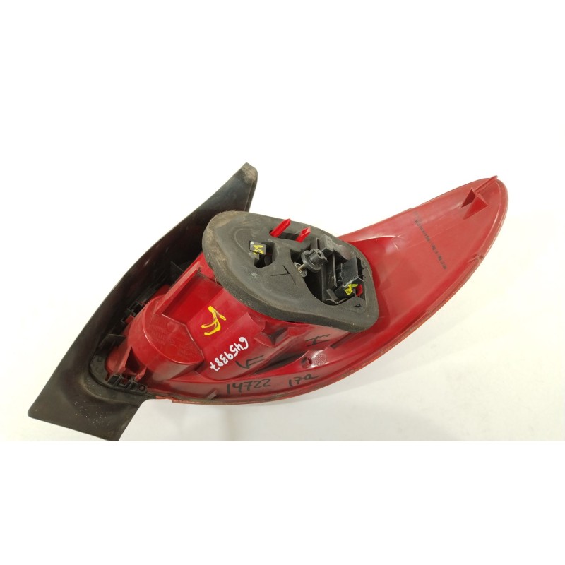 Recambio de piloto trasero izquierdo para peugeot 206 hatchback (2a/c) 2.0 hdi 90 referencia OEM IAM 6350S0  