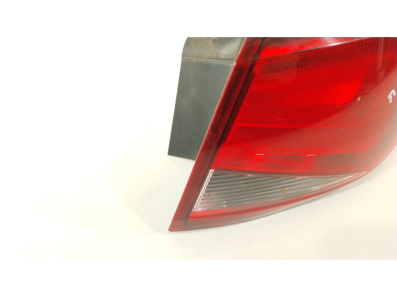 Recambio de piloto trasero derecho para seat leon (1m1) sport referencia OEM IAM 5F9945096  