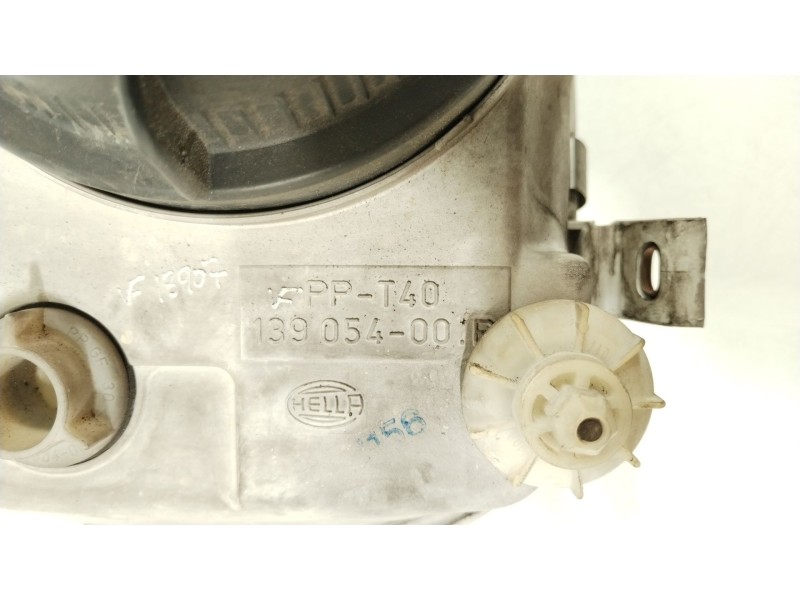 Recambio de faro derecho para volkswagen vento (1h2) 1.9 d referencia OEM IAM 13905400R  13472800
