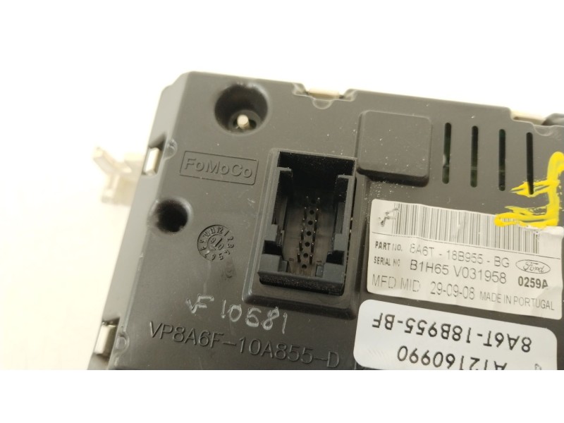 Recambio de pantalla multifuncion para ford fiesta (cb1) ghia referencia OEM IAM 8A6T18B955BF  A12160990