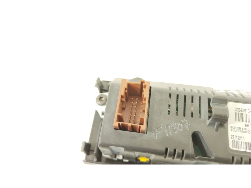 Recambio de pantalla multifuncion para peugeot 5008 premium referencia OEM IAM 9676655380  NS1121130