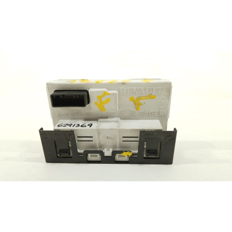 Recambio de pantalla multifuncion para renault clio ii fase ii (b/cb0) campus referencia OEM IAM 8200380298  216771272