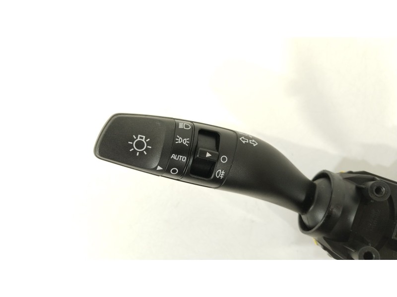 Recambio de mando luces para kia rio (yb) attract referencia OEM IAM 93403H8850  
