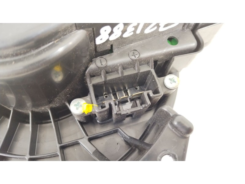 Recambio de ventilador calefaccion para toyota rav 4 (a3) executive referencia OEM IAM 2727008043  8710342100
