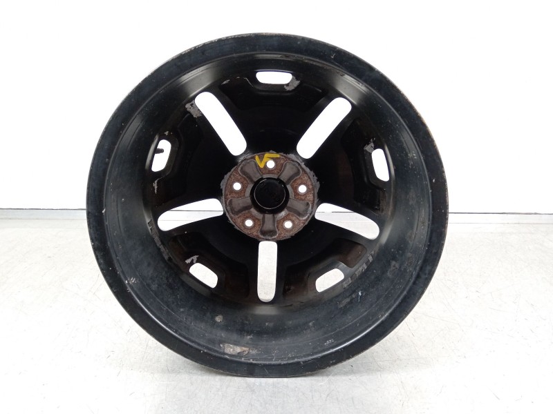 Recambio de llanta para jeep renegade deserthawk 4wd referencia OEM IAM 735577526  