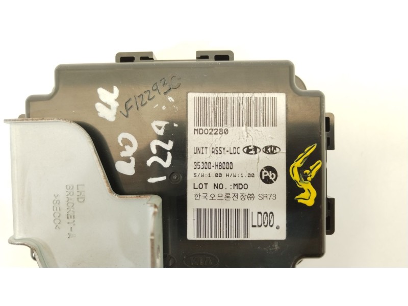Recambio de modulo electronico para kia rio (yb) attract referencia OEM IAM 95300H8000  