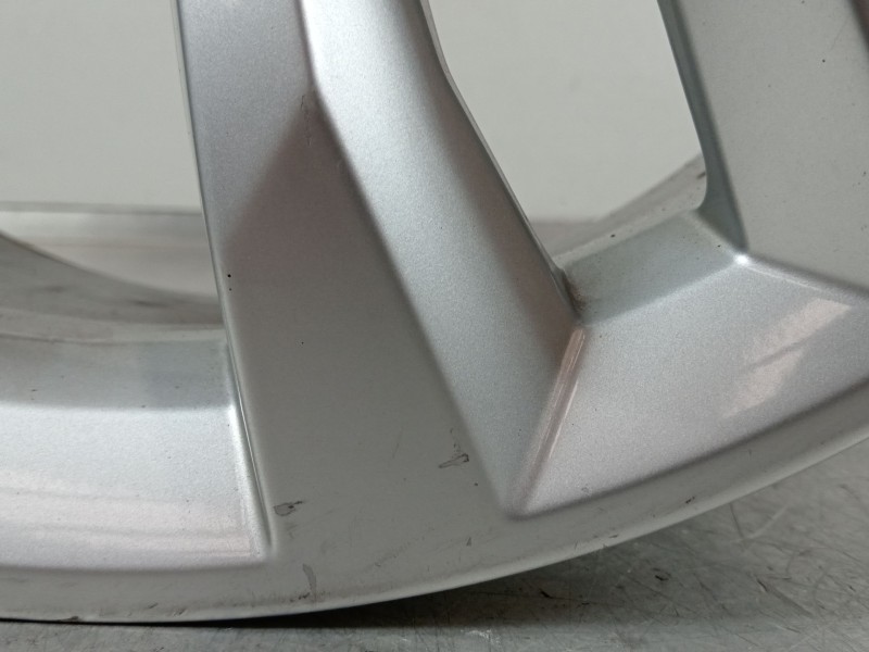 Recambio de llanta para audi q7 (4mb, 4mg, 4mq) 3.0 tdi quattro referencia OEM IAM 4M0601025C  