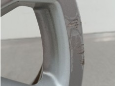 Recambio de llanta para toyota auris hybrid active referencia OEM IAM HL45182   2