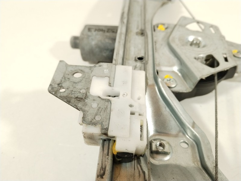 Recambio de elevalunas trasero derecho para peugeot 308 sport referencia OEM IAM 9659826680 977840104 9659834780