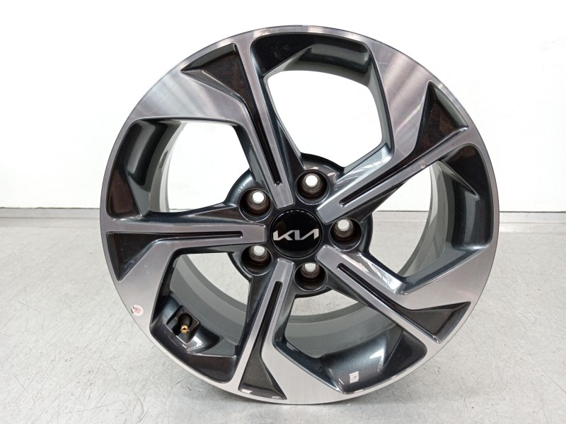 Recambio de llanta para kia xceed m6ah11 referencia OEM IAM 52910J7700  