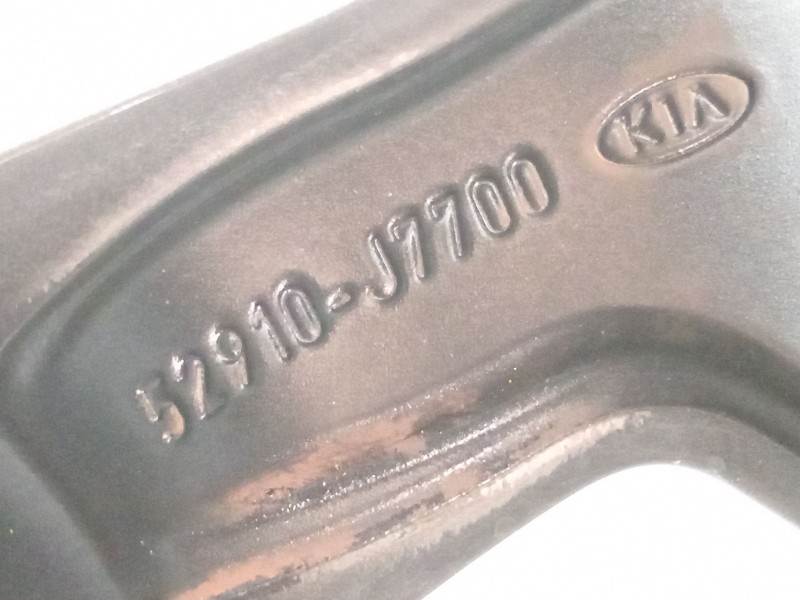 Recambio de llanta para kia xceed m6ah11 referencia OEM IAM 52910J7700  