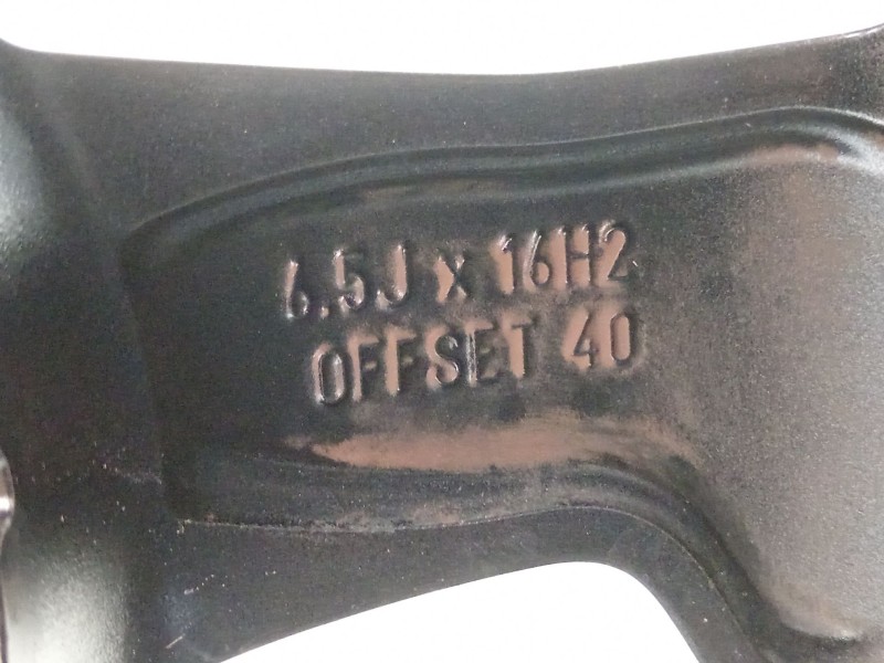 Recambio de llanta para kia xceed m6ah11 referencia OEM IAM 52910J7700  