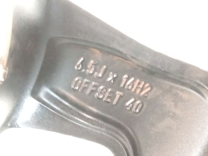 Recambio de llanta para kia xceed m6ah11 referencia OEM IAM 52910J7700  