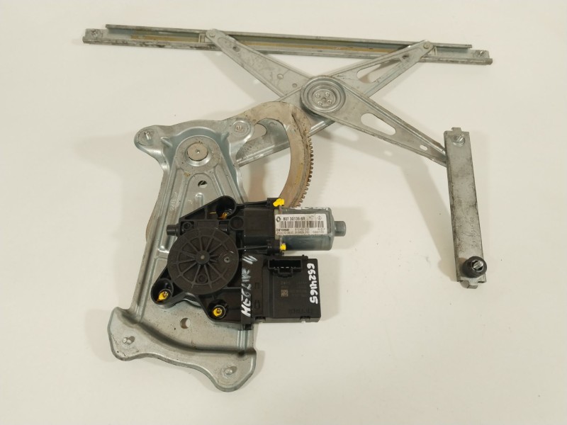 Recambio de elevalunas delantero derecho para renault megane iii berlina 5 p emotion referencia OEM IAM 807200001R 965368200 807