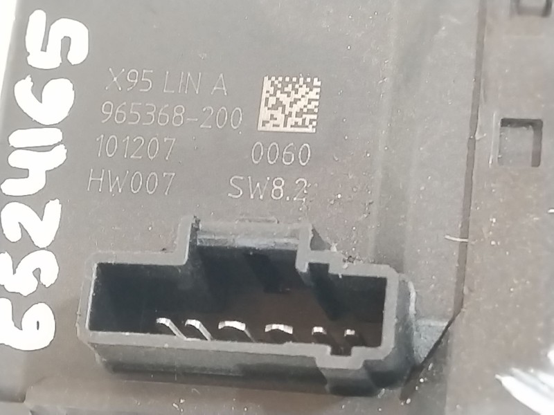 Recambio de elevalunas delantero derecho para renault megane iii berlina 5 p emotion referencia OEM IAM 807200001R 965368200 807