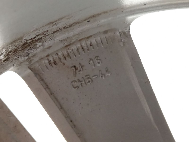 Recambio de llanta para peugeot 308 access referencia OEM IAM 9677989577  