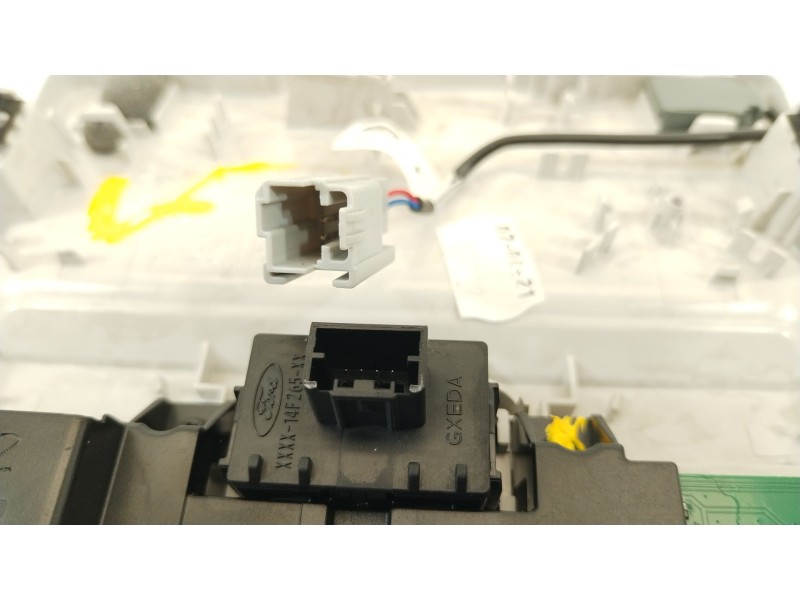 Recambio de luz interior para ford puma (j2k, cf7) 1.0 ecoboost referencia OEM IAM H1BBA519A58  JX7T14F265BB