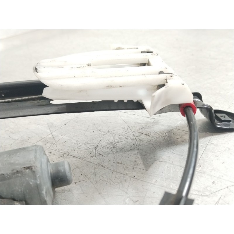 Recambio de elevalunas trasero izquierdo para ford mondeo sportbreak (ca2) trend referencia OEM IAM 1881208 0130822286 6M2114553