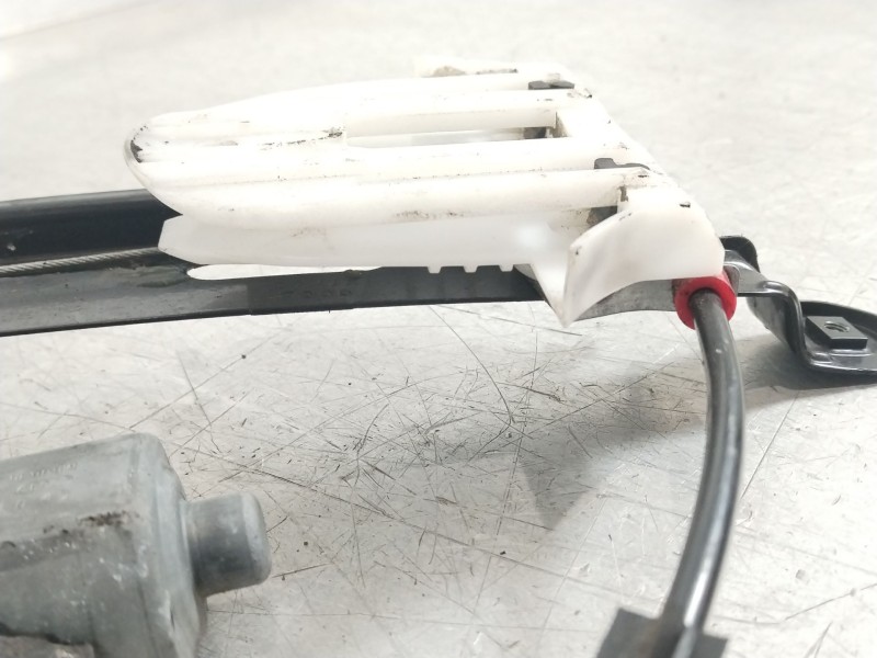 Recambio de elevalunas trasero izquierdo para ford mondeo sportbreak (ca2) trend referencia OEM IAM 1881208 0130822286 6M2114553