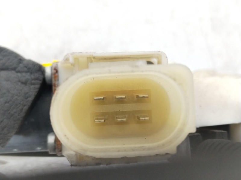 Recambio de elevalunas trasero izquierdo para ford mondeo sportbreak (ca2) trend referencia OEM IAM 1881208 0130822286 6M2114553