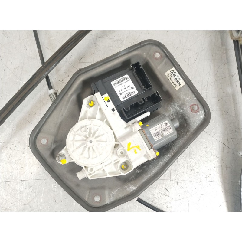 Recambio de elevalunas delantero derecho para volkswagen golf v berlina (1k1) gt sport referencia OEM IAM 1K3837462B  1K0959752J