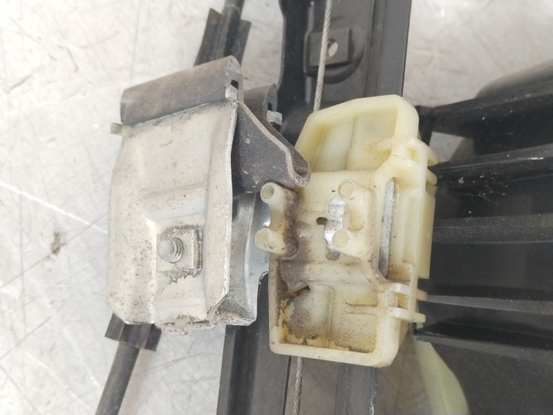 Recambio de elevalunas delantero derecho para seat leon (1p1) stylance / style referencia OEM IAM 1P0837402E 1K0959752M 1T095970