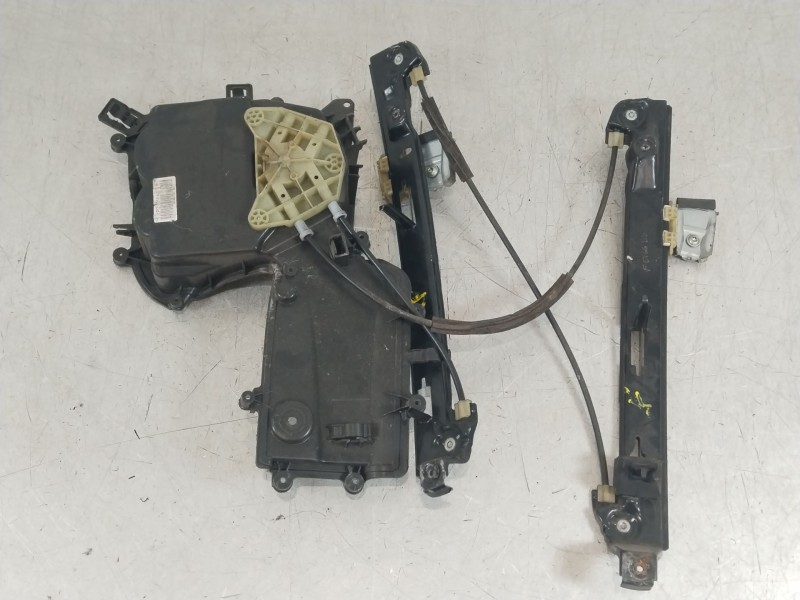 Recambio de elevalunas delantero derecho para seat leon (1p1) stylance / style referencia OEM IAM 1P0837402E 1K0959752M 1T095970