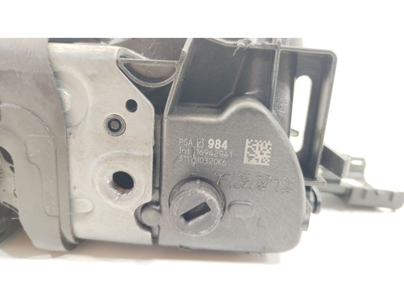Recambio de cerradura puerta trasera derecha para citroën c3 live referencia OEM IAM 123984  9812398480