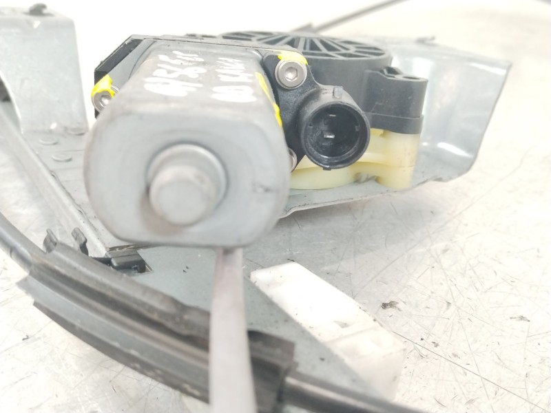 Recambio de elevalunas delantero derecho para renault kangoo profesional referencia OEM IAM 807207012R  128001182B