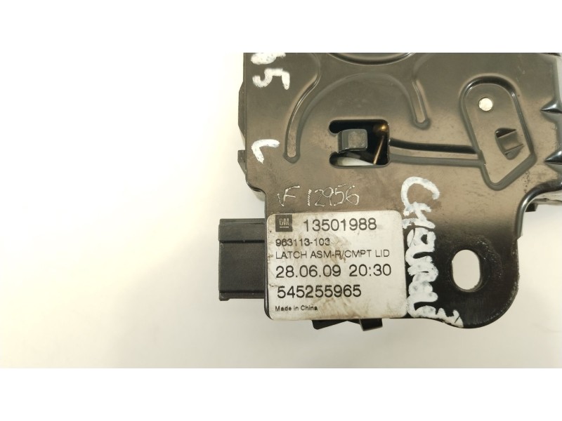 Recambio de cerradura maletero / porton para chevrolet cruze lt referencia OEM IAM 13501988  