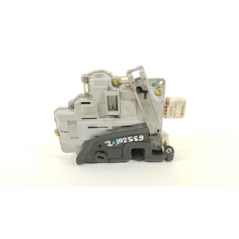 Recambio de cerradura puerta trasera izquierda para audi a4 b8 (8k2) 3.2 fsi quattro referencia OEM IAM 8K0839015  