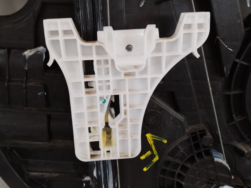 Recambio de elevalunas trasero derecho para hyundai i30 (pd) 1.6 crdi cat referencia OEM IAM 83481G4000  83480G4230