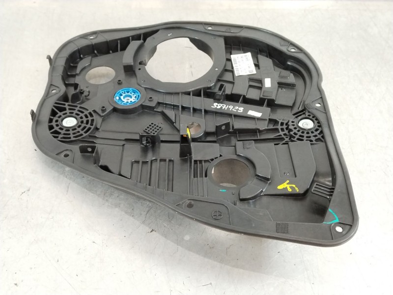 Recambio de elevalunas trasero derecho para hyundai i30 (pd) 1.6 crdi cat referencia OEM IAM 83481G4000  83480G4230